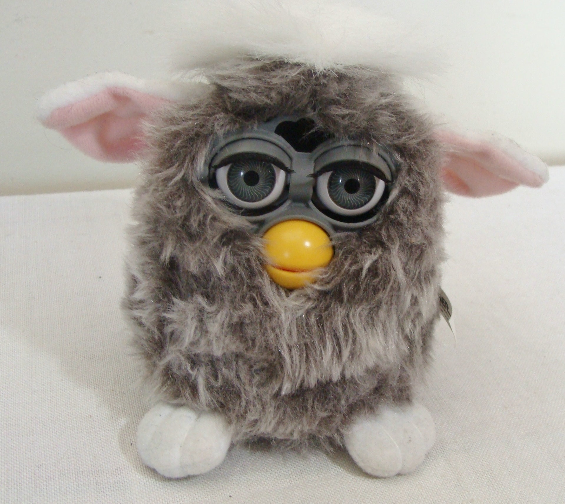 Vintage Gray & White 1998 Owl Furby by Tiger Electronics Ltd Vintage Gray & White 1998 Owl Furby by Tiger Electronics Ltd