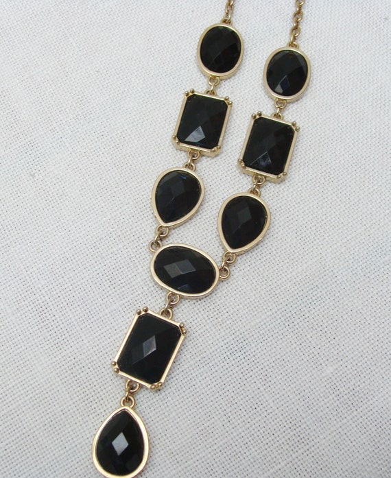 Vintage Avon Black Faceted Bead Necklace - NR Nin… - image 3