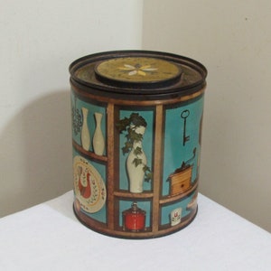 Vintage Proctor & Gamble Fluffo Shortening Tin - Kitchen Scene Items