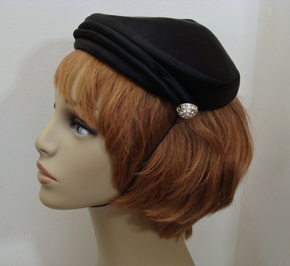 Vintage Black Womens Hat with Rhinestones - image 5