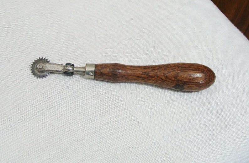 Pattern Marking Wheel Vintage Sewing Tracing Wheel - Wood Handle - Etsy