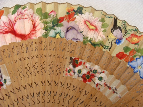 Vintage Carved Sandal Wood & Floral Fan in Origin… - image 3