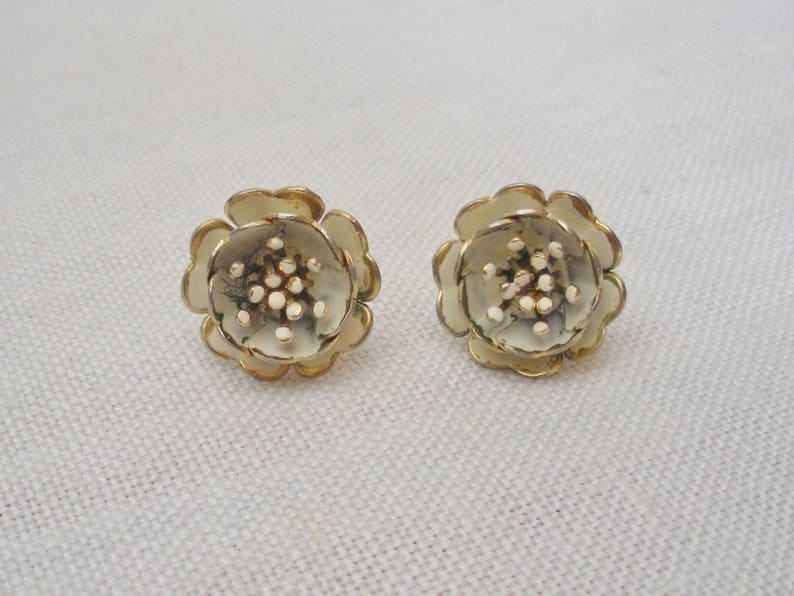 Screw Back Vintage Ivory Enamel Flower Earrings