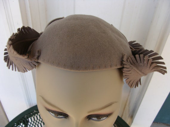 Vintage Taupe Winged Feather Womens Hat - Juliet … - image 2