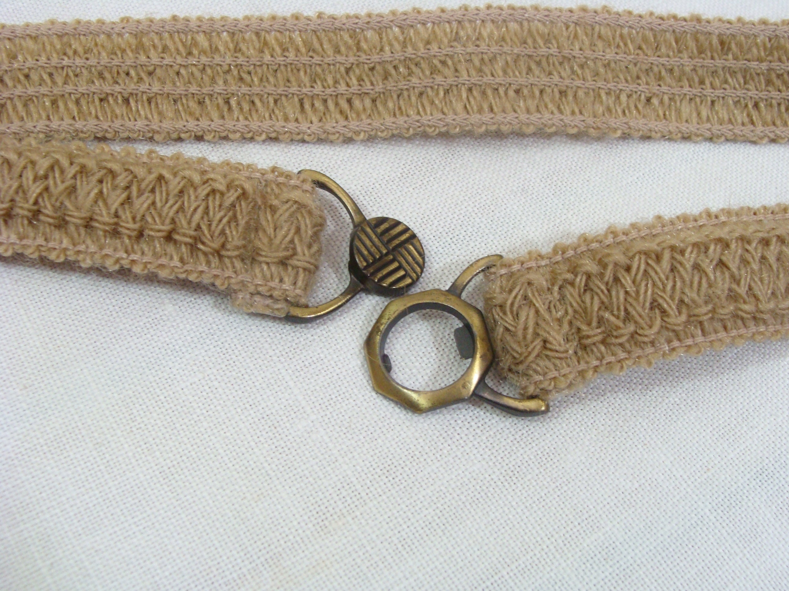 8151 Wide Elastic Stretch Vintage Antique Retro Buckle Belt (beige Vintage Beige Elastic Belt, 80s Eclectic Waist Wear, Swirly  main image 4