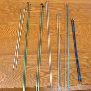 Vintage 7 Pair of Knitting Needles - Metal Boye Hero Phantom