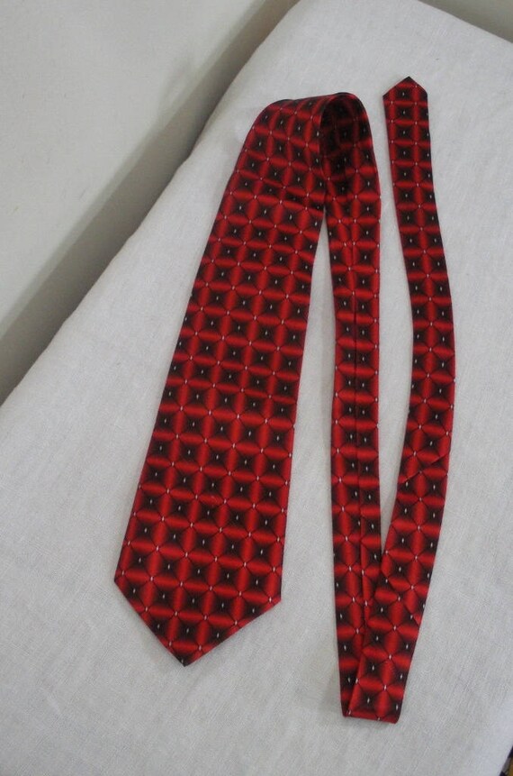 Vintage Red & Black Necktie - Mens Hai Da Tie - image 3