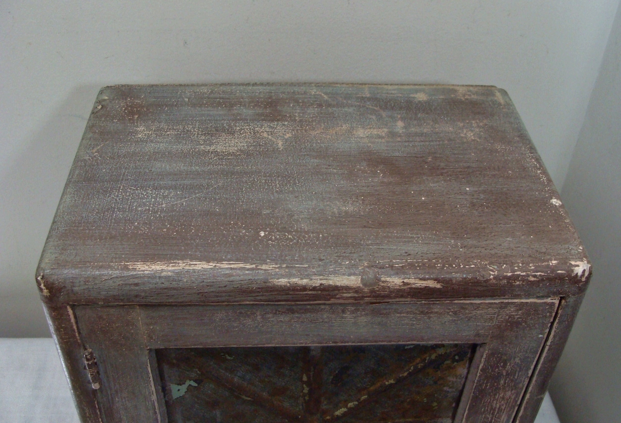 Vintage Primitivo gabinete de mesa o pared con puerta de | Etsy