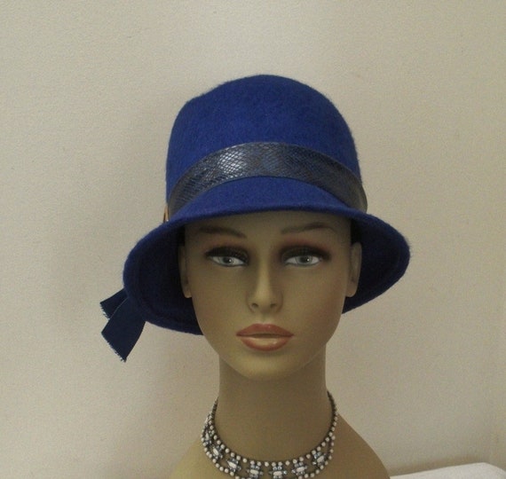 Vintage Royal Blue Mod Bucket Hat With Vinyl Hatband | Etsy