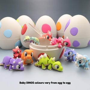3D Printed Dino Egg Surprise with 9 Baby Dinosaurs