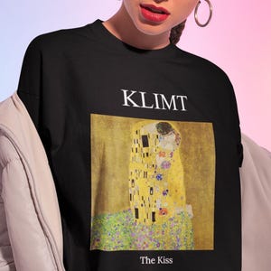 Klimt The Kiss Shirt-art shirt,art clothing,art sweatshirt,aesthetic clothing,artsy shirt,gustav klimt shirt,art t shirt,klimt tshirts
