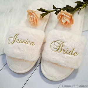 Personalized Fluffy Slippers – Custom Bridesmaid & Wedding Spa Slippers – Bachelorette Party Gift