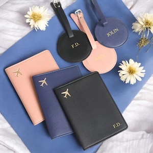 Porta pasaporte con nombre personalizado y etiqueta de equipaje redonda: juego de viaje personalizado para hombres y mujeres