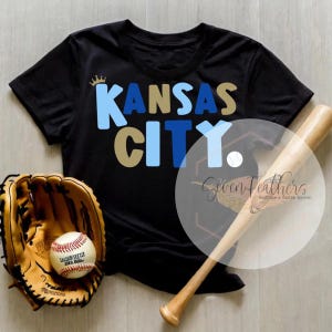 Descarga digital PNG/KC Crown de Kansas City para DTF, sublimación, serigrafía y archivo gráfico de camiseta de béisbol para el día del juego.
