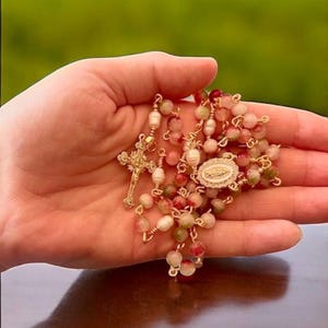 La Virgen de Guadalupe rosary