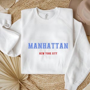 New York City Lover Sweatshirt, NYC Fan Gift Top ,Big Apple Graphic Jumper,Urban Vibes Pullover, Cool Traveler Sweater,Manhattan Lovers Gift