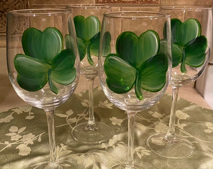 Shamrock Wine Glasses Set / 4 Etsy