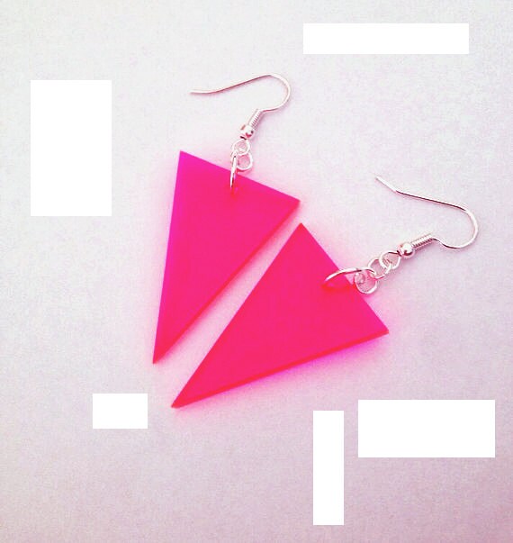 Pink triangle earrings online