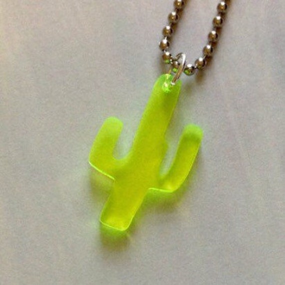 Small cactus hotsell necklace