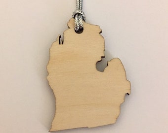 Michigan Christmas Tree Ornament, Wooden Ornament, Holiday Gift, State Shape Ornament in Birch Wood