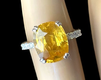 Genuine Sapphire & Diamond Ring, Engagement Ring, Yellow Oval Cushion Cut, 7.50 CT Sapphire Gemstone, with VS White Diamonds in White Gold