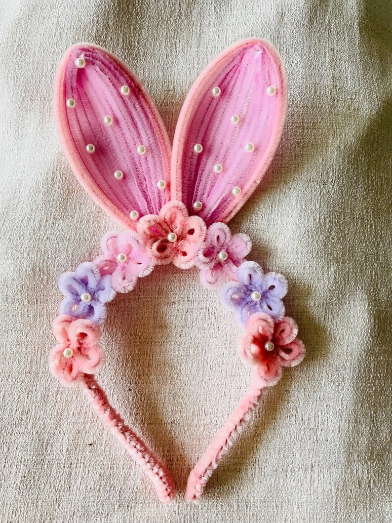 Lightweight Easter bunny hair accessory for kids.