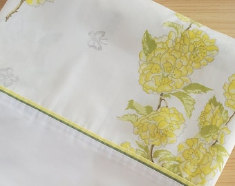 Vintage Flat Bedsheet - by Wamsutta - Queen Size