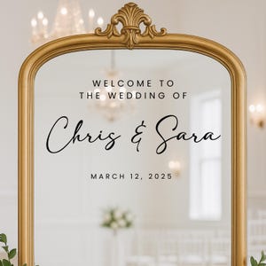 Welcome to The Wedding of Mirror sticker – gepersonaliseerd trouwbord – elegante spiegelvinylsticker – aangepaste namen en decor receptie datum
