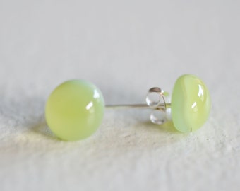 Mint green honey glass earrings handmade in Italy