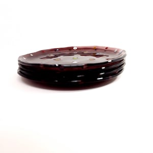 Juego de 4 platos de postre de vidrio color amatista oscuro de 6&quot; y 15 cm con incrustaciones de murrini florales multicolores, regalo para el Día de la Madre.