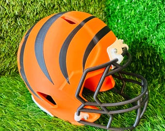 3D-utskriven Cincinnati Bengals minihjälm: Samlarobjekt - Memorabilia - Sport - Fotboll - Man Cave
