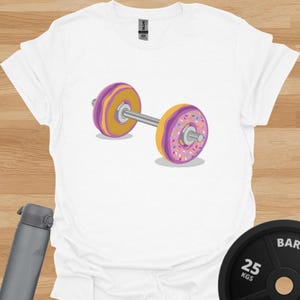 Donut Barbell Workout Tee - Funny Gym T-Shirt - Fitness & Food Lover Gift - Weightlifting T-Shirt - Gym Cheat Day Humour