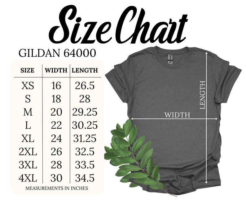 K&ouml;nnte beinhalten: Eine Gr&ouml;&szlig;entabelle f&uuml;r ein Gildan 64000 T-Shirt mit Ma&szlig;en in Zoll. Die Tabelle enth&auml;lt die Gr&ouml;&szlig;en XS bis 4XL mit den entsprechenden Breiten- und L&auml;ngenma&szlig;en. Ein graues T-Shirt wird mit Breiten- und L&auml;ngenindikatoren gezeigt.
