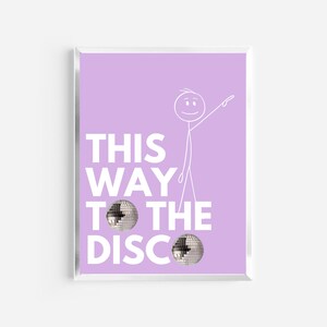 De esta manera se llega a la impresión de discoteca / impresión de bola de discoteca vintage / decoración estética de bola de discoteca bailando / arte de pared divertido / impresiones preppy de moda / años 70 y 80