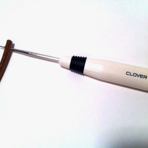 Clover Brand Straight Awl, Also Use for Making a Treadle Leather Belt Hole image 3