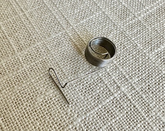 Ressort de vérification pour les modèles de machine à coudre Singer 15