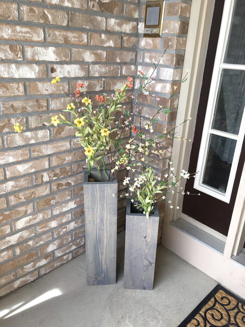 large wooden porch vases, welcome sign, reclaimed wood, rustic, floor vases, farmhouse decor, large floor vase, porch decor, set of 2 afbeelding 3