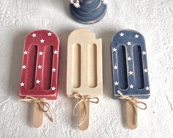 Rustic Wood Popsicles: 4th of July Tiered Tray Decor