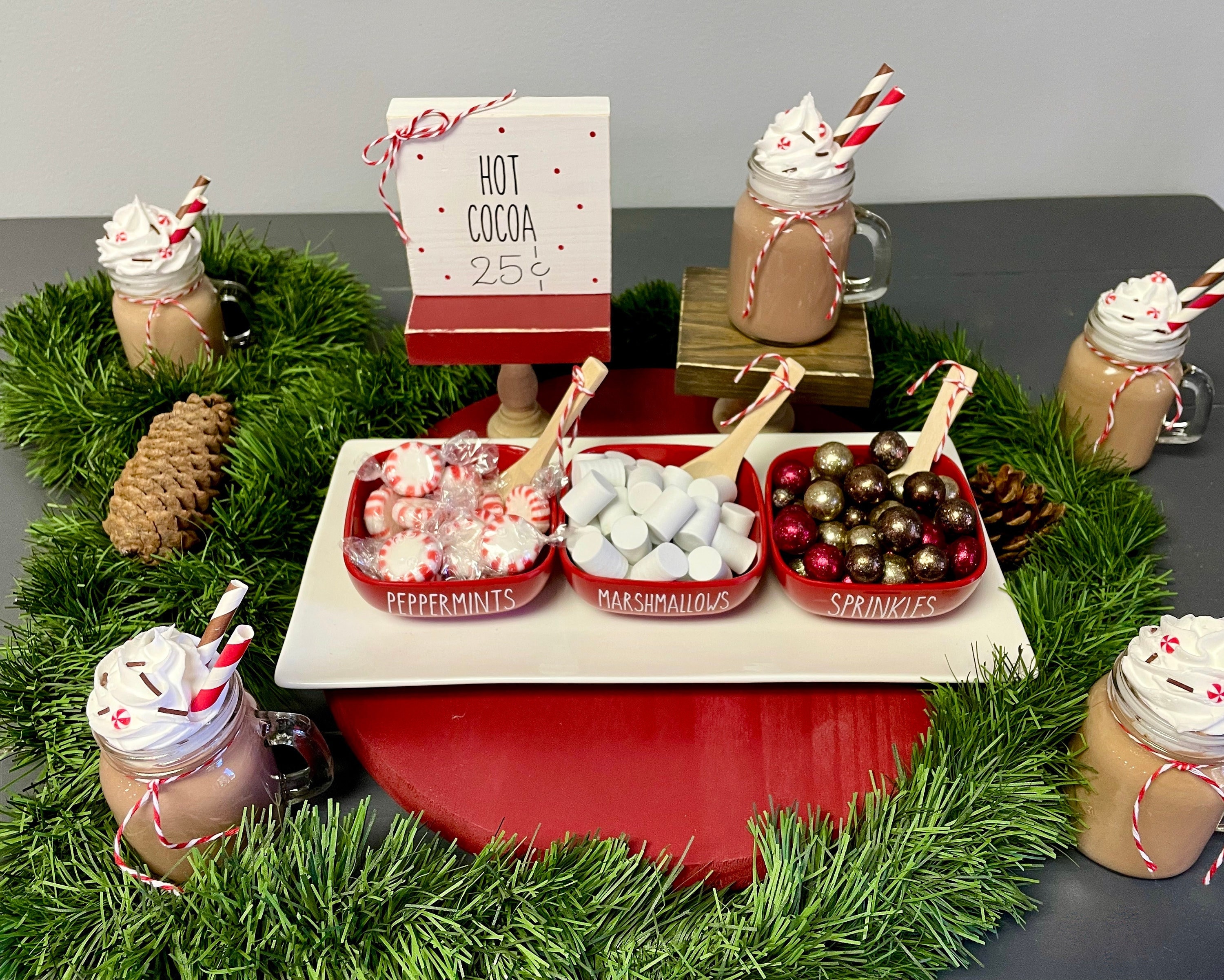 Hot Cocoa Bar Party Set – Deko, Teller, Tassen, Tischdecke Für Weihnachtsfeiern