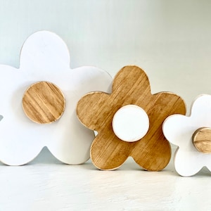 Wooden flowers, Daisies, Summer tiered tray, shelf sitters, minimalist mantle decoration, Porch decor, Girl nursery image 2