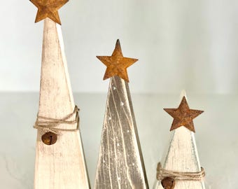 Rustic Wood Christmas Tree Set: Farmhouse Tiered Tray Decor