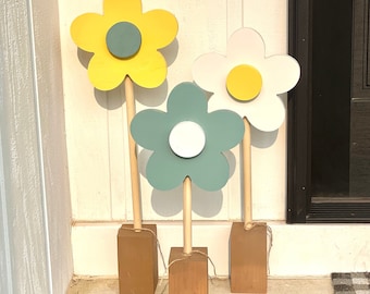 Porch decor for spring, Large wooden flowers, Daisies for girls room