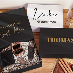 Personalized Groomsman Gift Box: Magnetic Closure, Collapsible Design