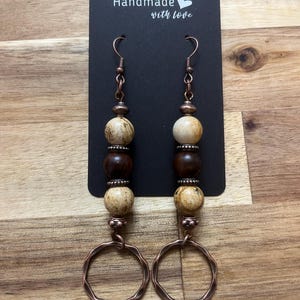 Orecchini con ciondolo in rame, perline, orecchini in rame anticato, regalo orecchini, gioielli in rame, orecchini in rame boho, orecchini pendenti, unici