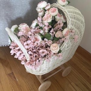 Natuurlijke rieten kinderwagen, handgemaakte poppenwagen, duwspeelgoed voor peutermeisjes, opbergmand kinderkamer, kraamcadeau, rieten kinderwagen