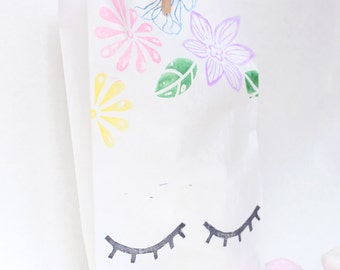 UNICORN Favour Bags - Paper bags, Unicorn, sleeping unicorn, unicorn party, unicorn theme