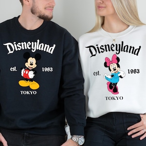 Sudadera vintage de Tokio Disneyland, sudadera con capucha de Mickey y sus amigos, suéter de vacaciones familiares de Disney Tokio, Japón, camisetas familiares a juego de Disney imagen 3