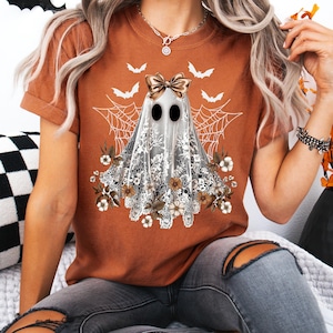 Halloween Lace Ghost T Shirt Spooky Coquette T-Shirt Girly Ghost Orange Bow T Shirt Lacey Ghost Tee Comfort Colors Spooky Season Top Outfit