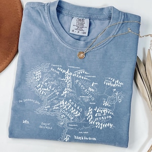 T-shirt carte de la Terre du Milieu couleurs confort, merchandising LOTR The Hobbit, Tshirt Le Seigneur des anneaux, cadeau LOTR, The Shire Merch, Hobbitcore