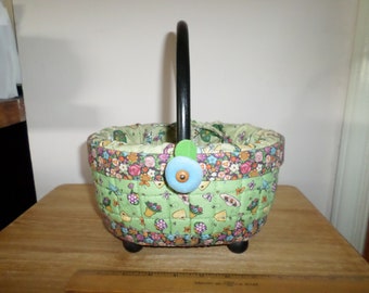Vintage Mary Engelbreit Collectible SEWING BASKET Bloom Where Your're Planted - Very Good Preowned Condition - dated 2001 on inside label